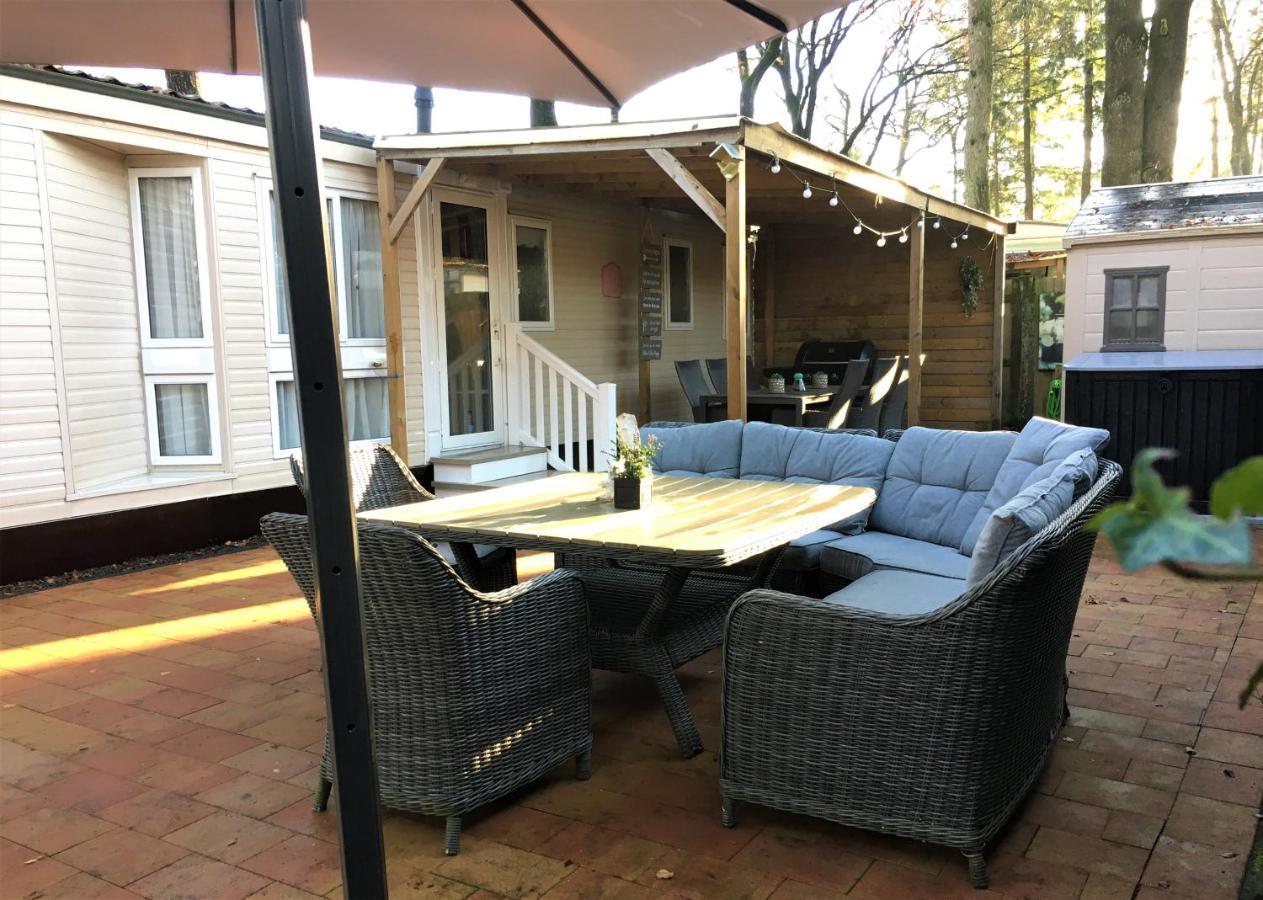 Prachtige Luxe Chalet Op De Veluwe Nabij Гундерло Екстер'єр фото